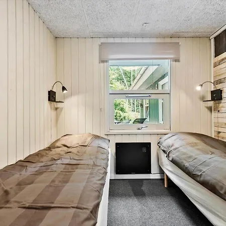 8864-glesborg-bosholmstien-5 بيت للعطل