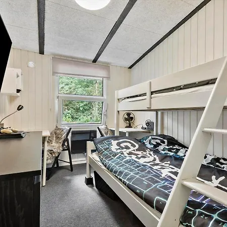 8864-glesborg-bosholmstien-5 بيت للعطل Glesborg