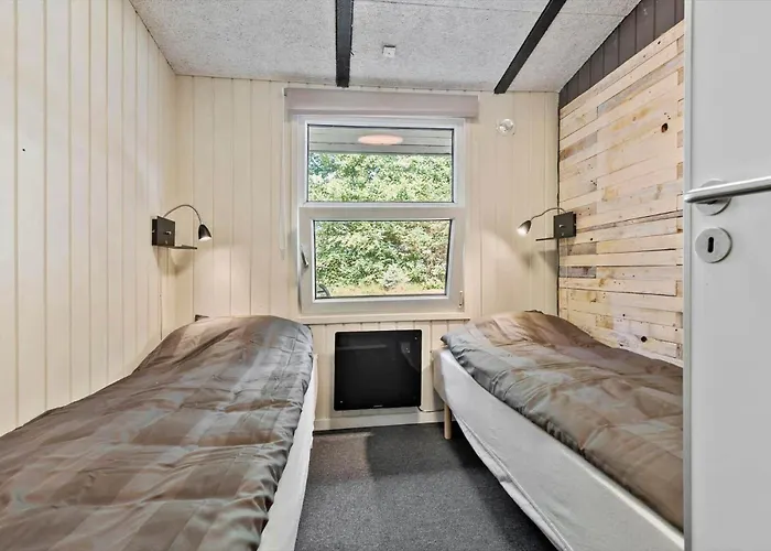 8864-glesborg-bosholmstien-5 * Glesborg